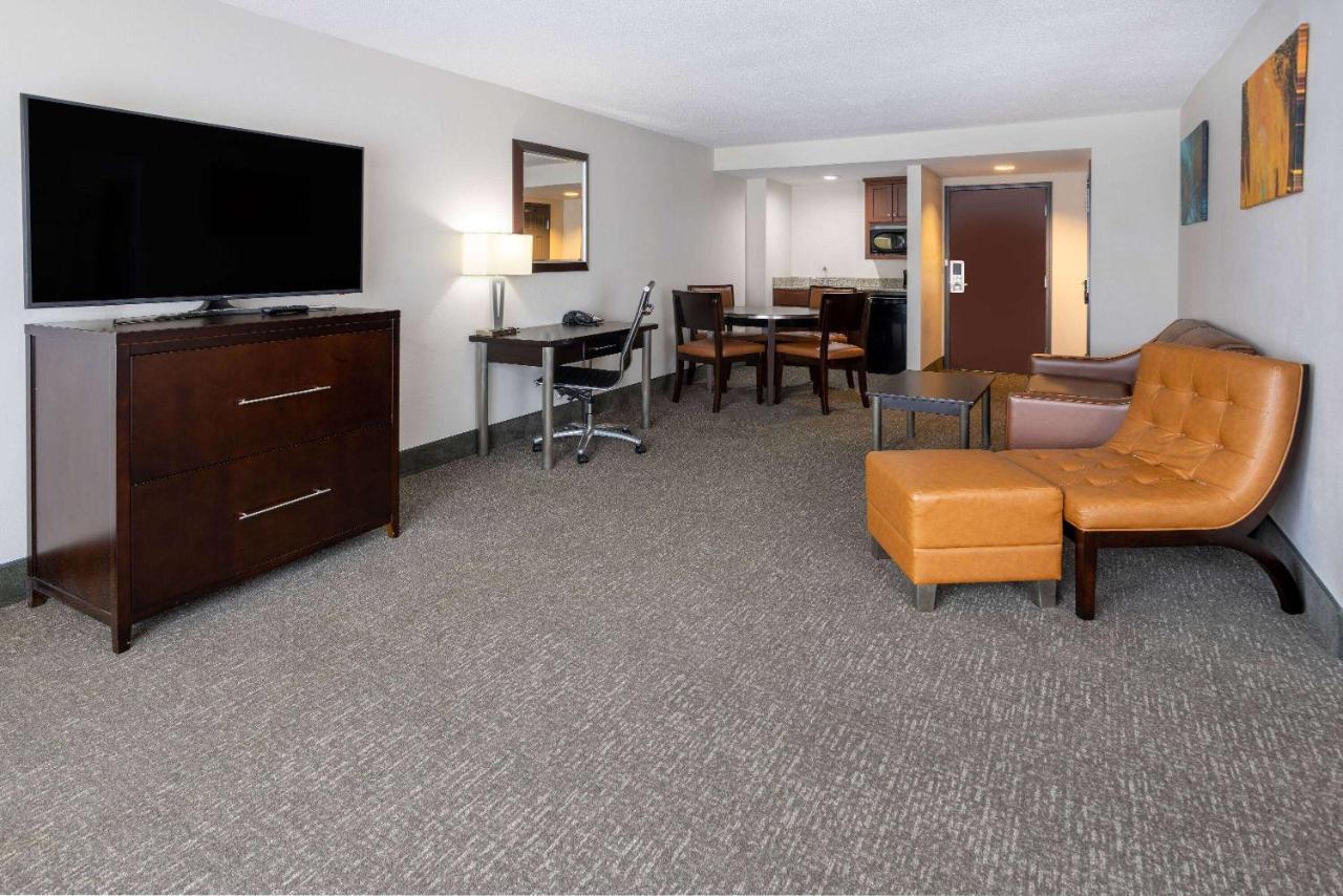 סמירנה Wingate By Wyndham Atlanta Galleria/ Ballpark מראה חיצוני תמונה